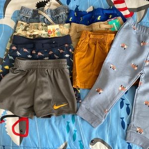 Shorts / Joggers / Boys / 8 Pieces